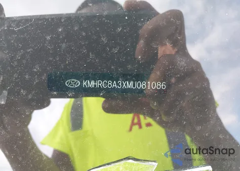 2021 Hyundai Venue Sel z USA, uszkodzony, nr VIN KMHRC8A3XMU081086